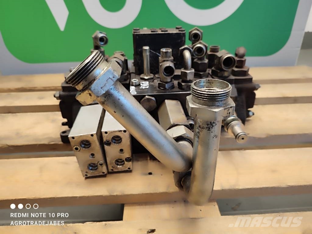 Merlo P34.7 hydraulic distributor MERLO P34.7 Hidraulika