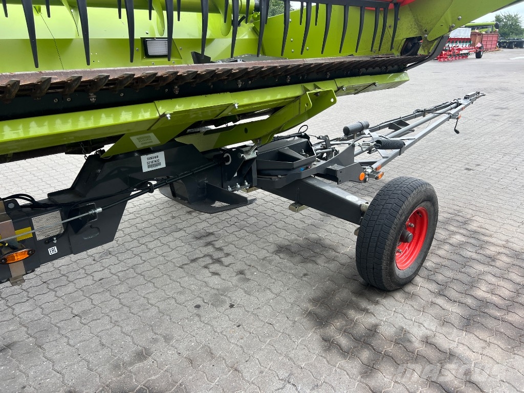 CLAAS Lexion 8700 Combine de secerat