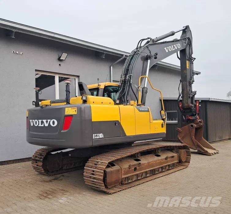 Volvo EC 220 DL 履带挖掘机