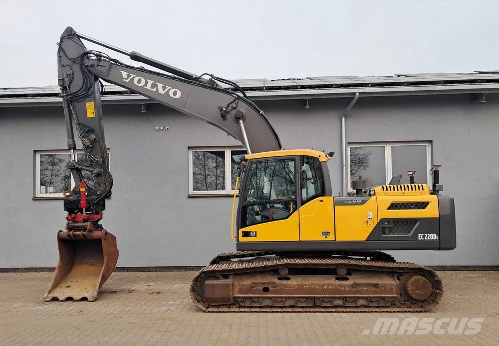 Volvo EC 220 DL 履带挖掘机