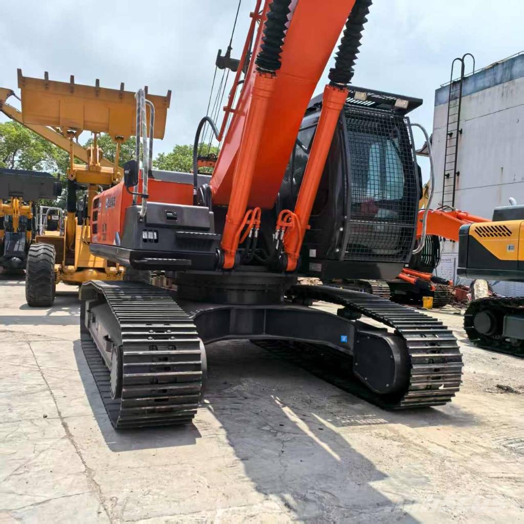 Hitachi ZX 350 Bagri goseničarji