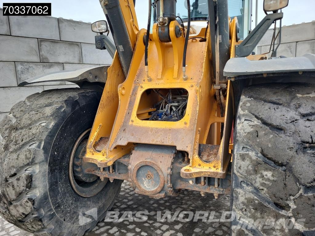 Liebheer L566 Xpower Iekrāvēji uz riteņiem