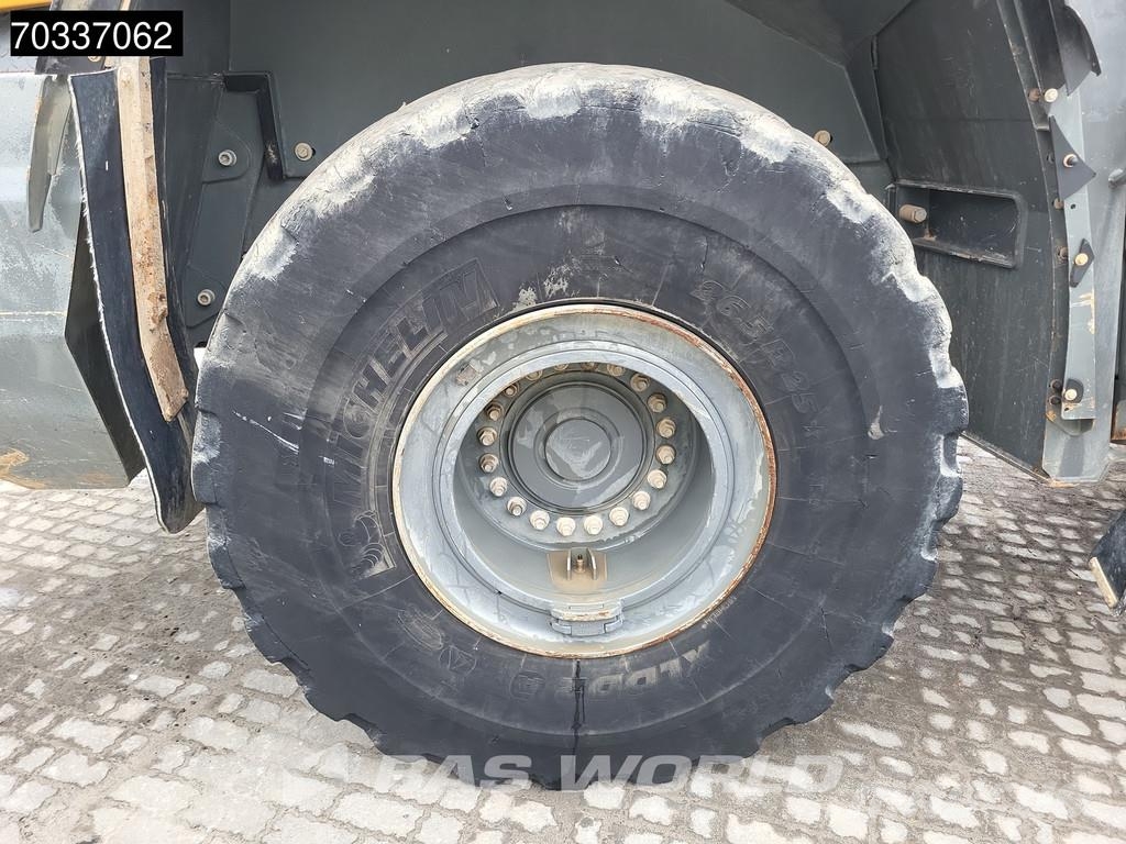 Liebheer L566 Xpower Iekrāvēji uz riteņiem