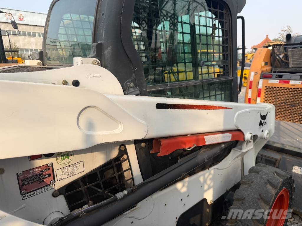 Bobcat S 550 スキッドステアローダー