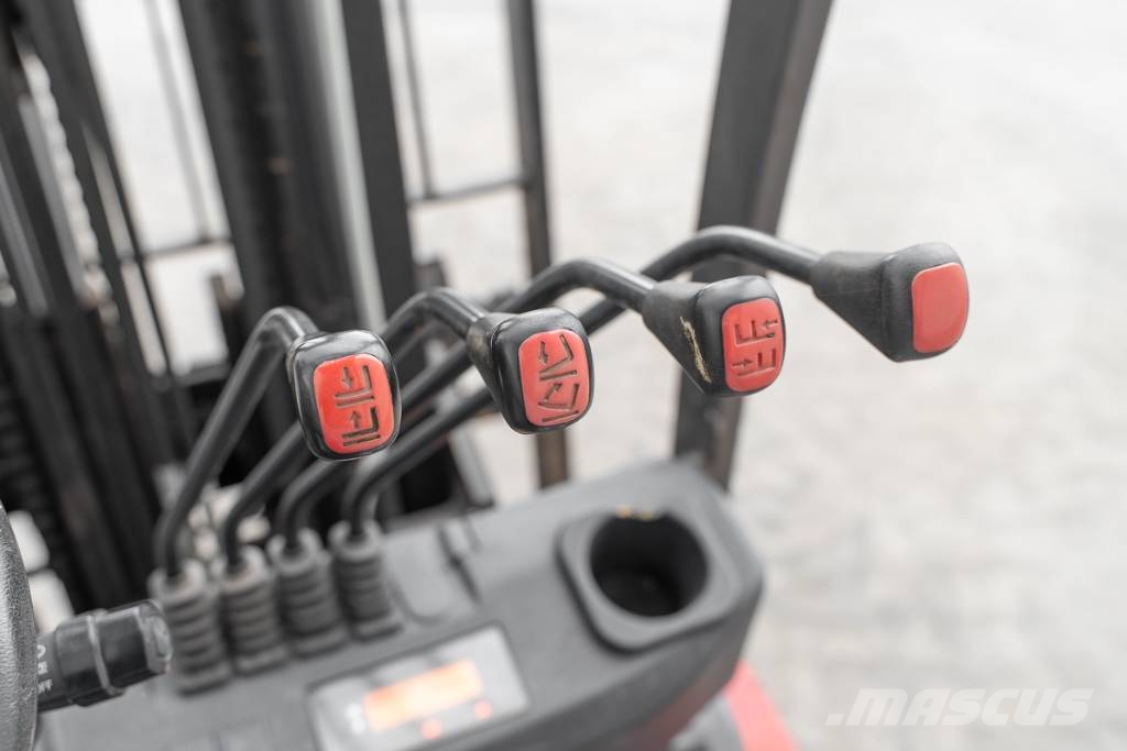 Manitou MI 30 D Dīzeļa autoiekrāvēji