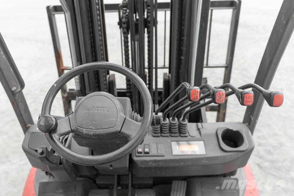Manitou MI 30 D Dīzeļa autoiekrāvēji