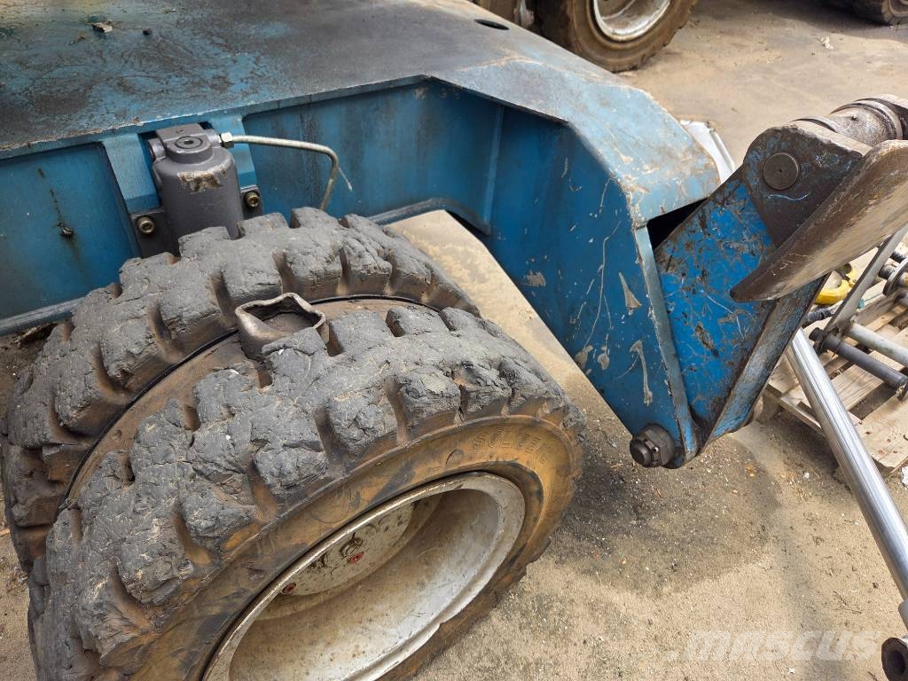 Fuchs MHL 331 D مناولات المخلفات / مناولات صناعية