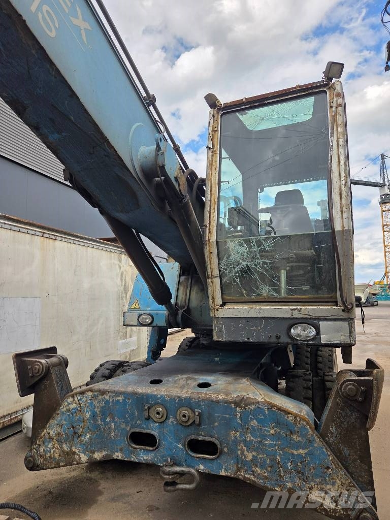 Fuchs MHL 331 D مناولات المخلفات / مناولات صناعية