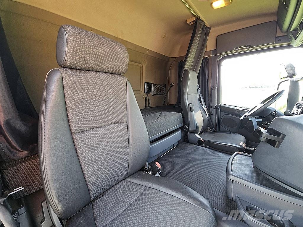 Scania G440 Тягачі