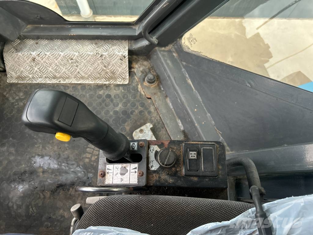 Ammann AV130X مداحل ثنائية الاسطوانة