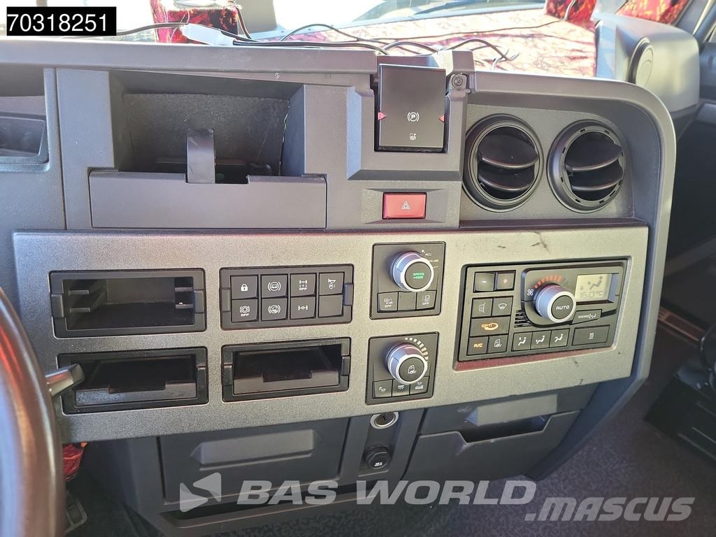 Renault T 480 T 4X2 HIGH 2xTanks Xenon ACC Standklima Vlačilci