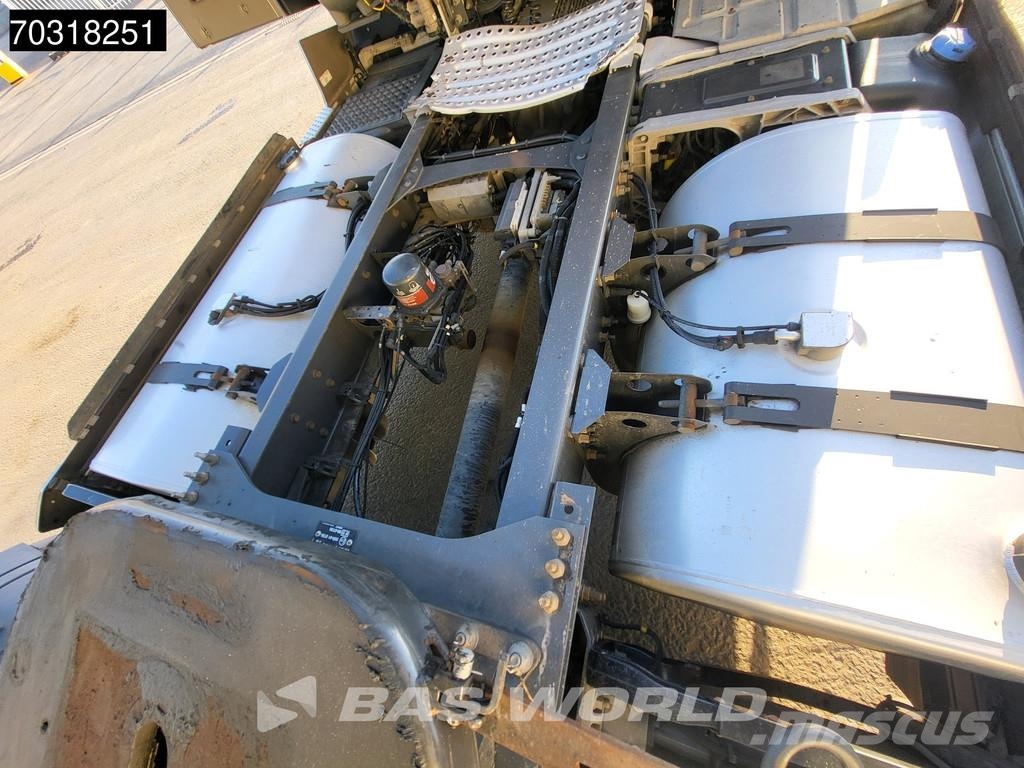 Renault T 480 T 4X2 HIGH 2xTanks Xenon ACC Standklima Vlačilci