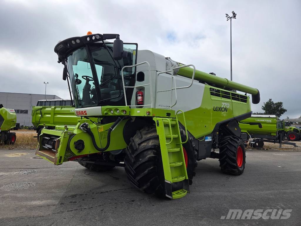 CLAAS Lexion 770 Θεριζοαλωνιστικές μηχανές