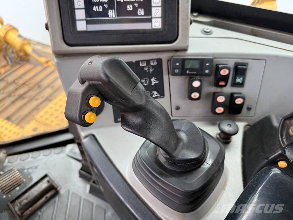 CAT D8T LGP - German Machine / Ripper Valve 履帶推土機
