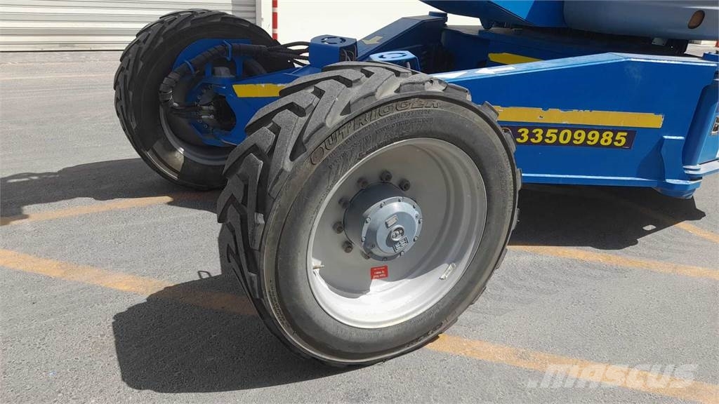 Genie Z135/70 Articulated boom lifts