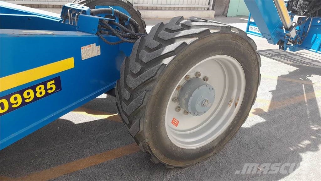 Genie Z135/70 Articulated boom lifts