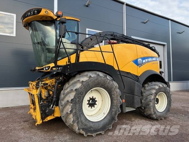 New Holland FR 650 علافات ذاتية الدفع