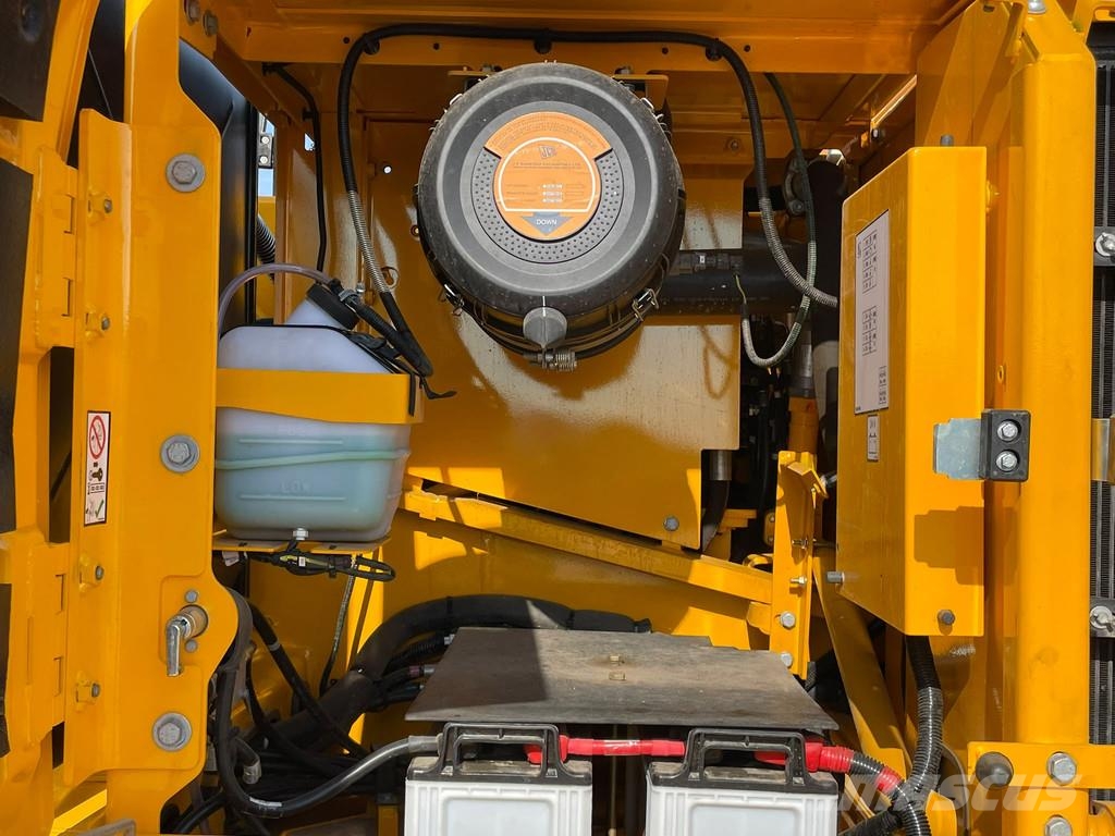 JCB 205 حفارات زحافة