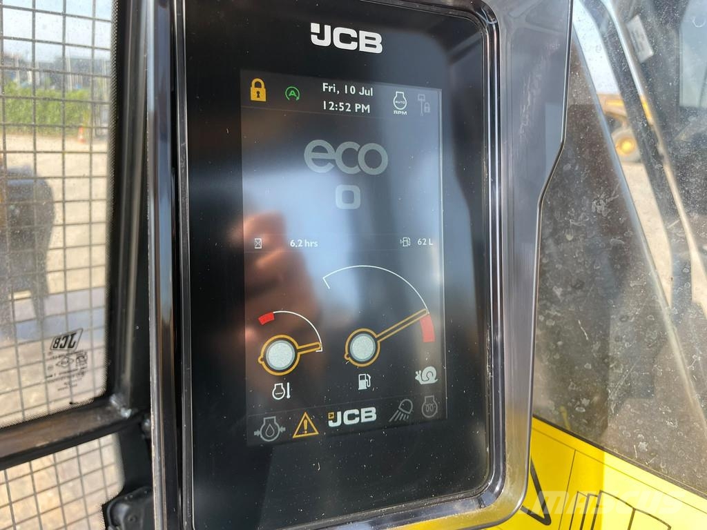 JCB 205 حفارات زحافة