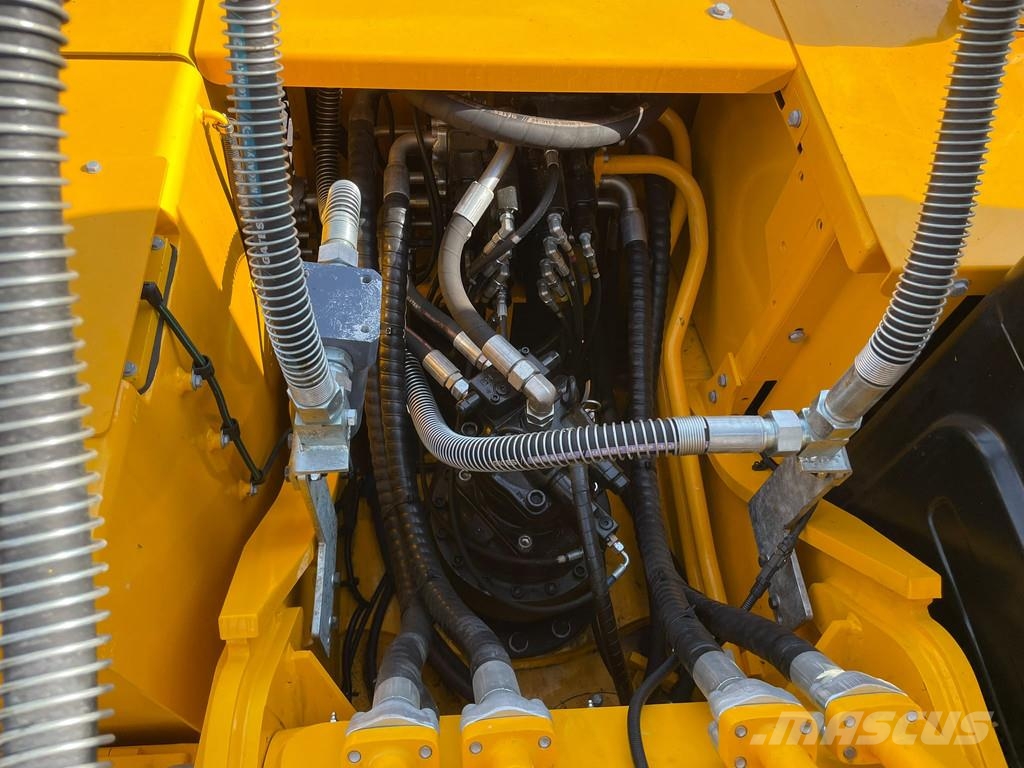 JCB 205 حفارات زحافة