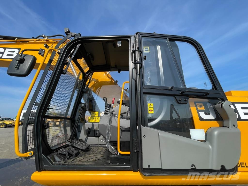 JCB 205 حفارات زحافة