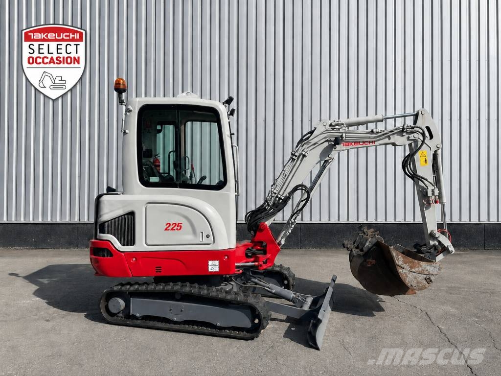 Takeuchi TB 225 Mini ekskavatörler, 7 tona dek