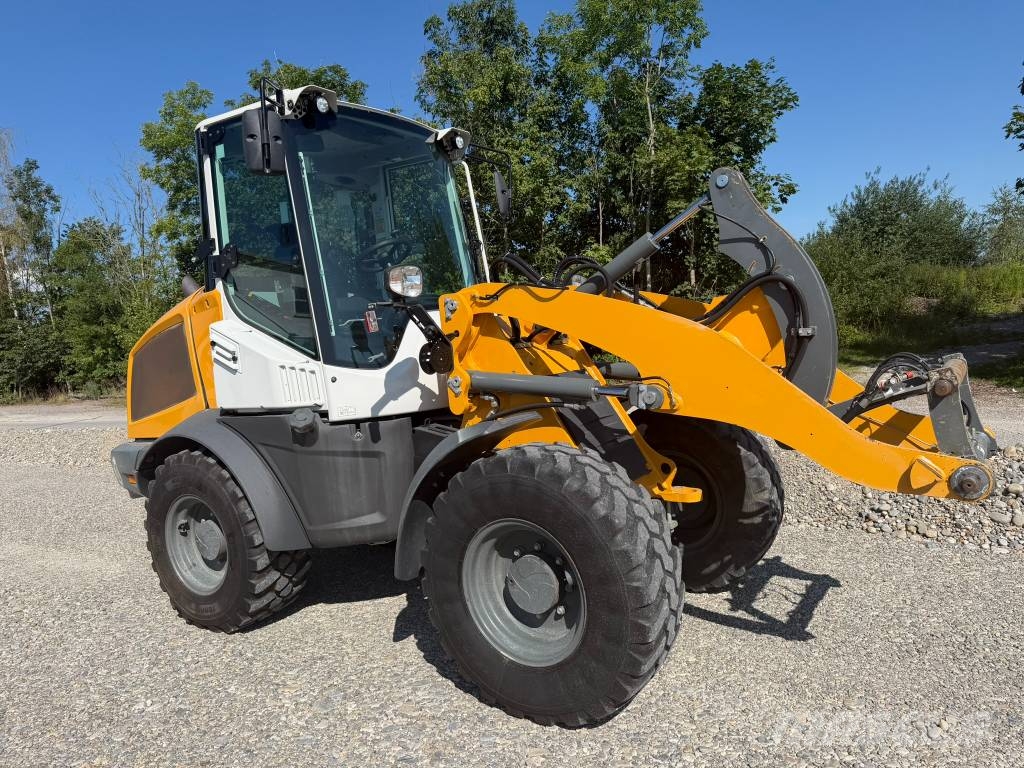Liebherr 507 stereo لوادر بعجل