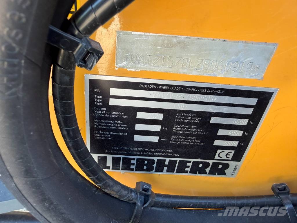 Liebherr 507 stereo لوادر بعجل