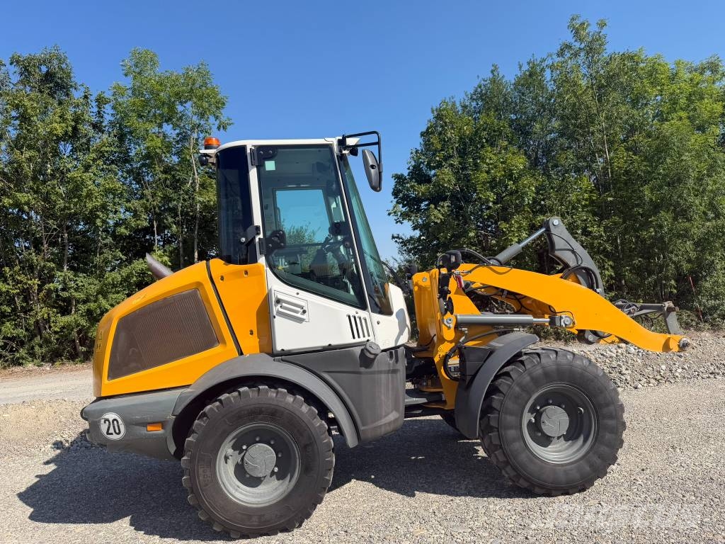 Liebherr 507 stereo لوادر بعجل