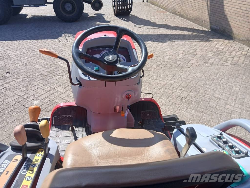 Yanmar CT 122 Traktoren