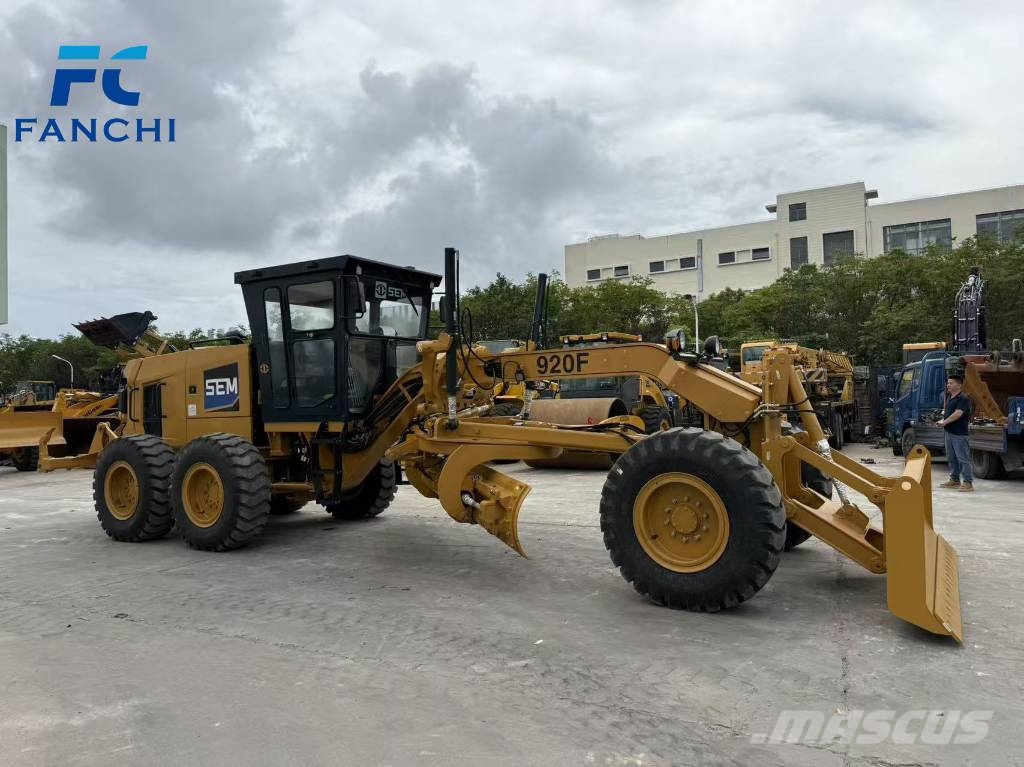 SEM 920F Graders