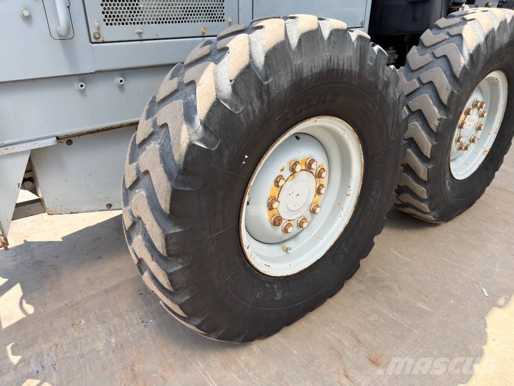 CAT 120M - CE Tiehöylät