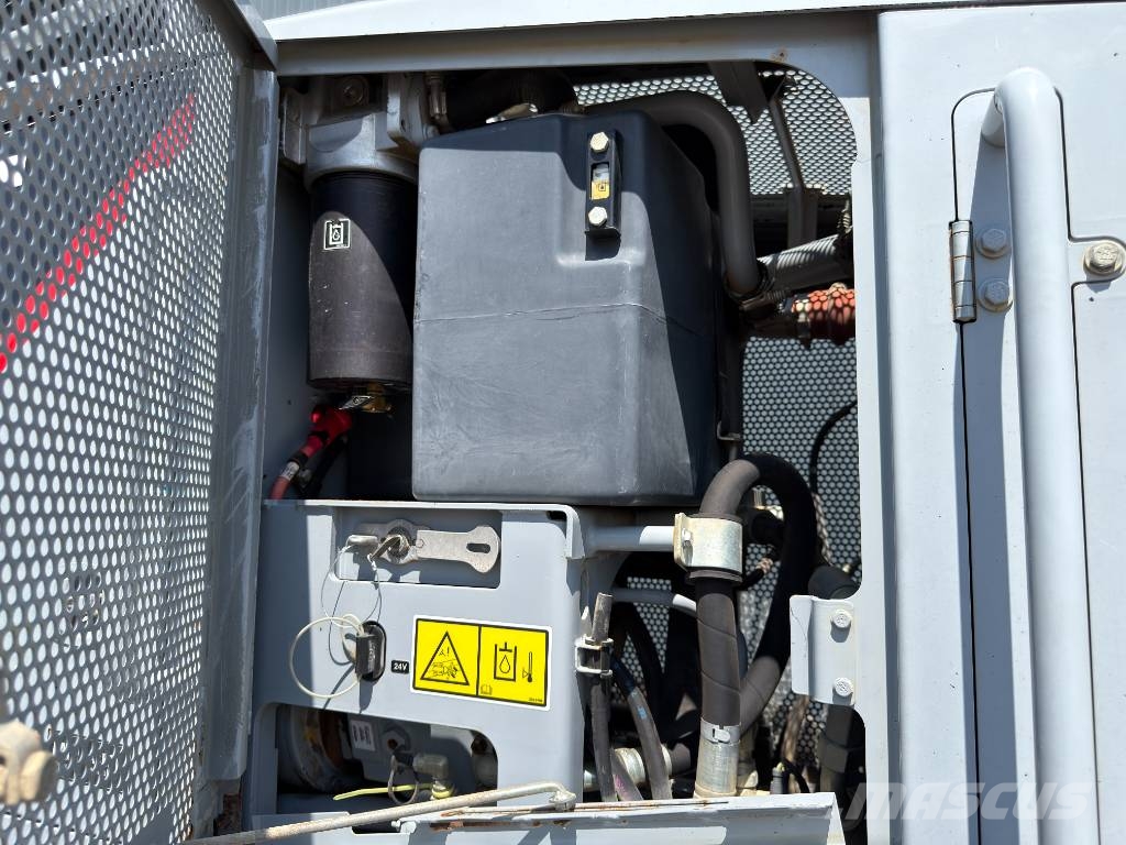 CAT 120M - CE Tiehöylät