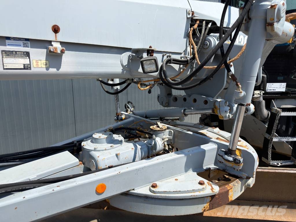 CAT 120M - CE Tiehöylät