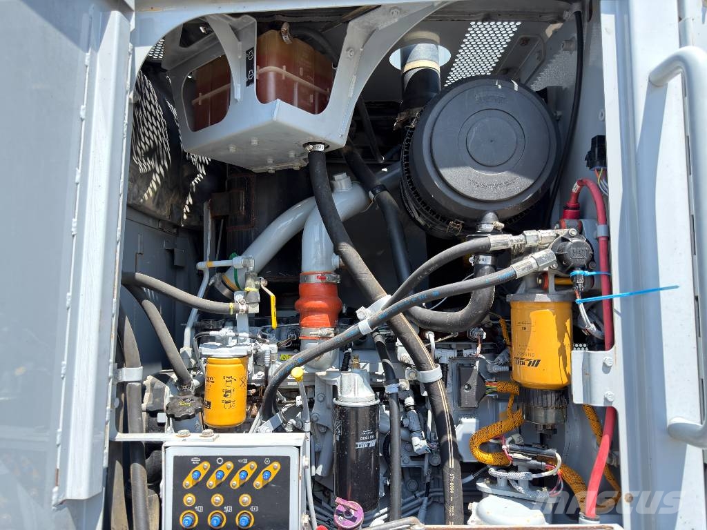 CAT 120M - CE Tiehöylät