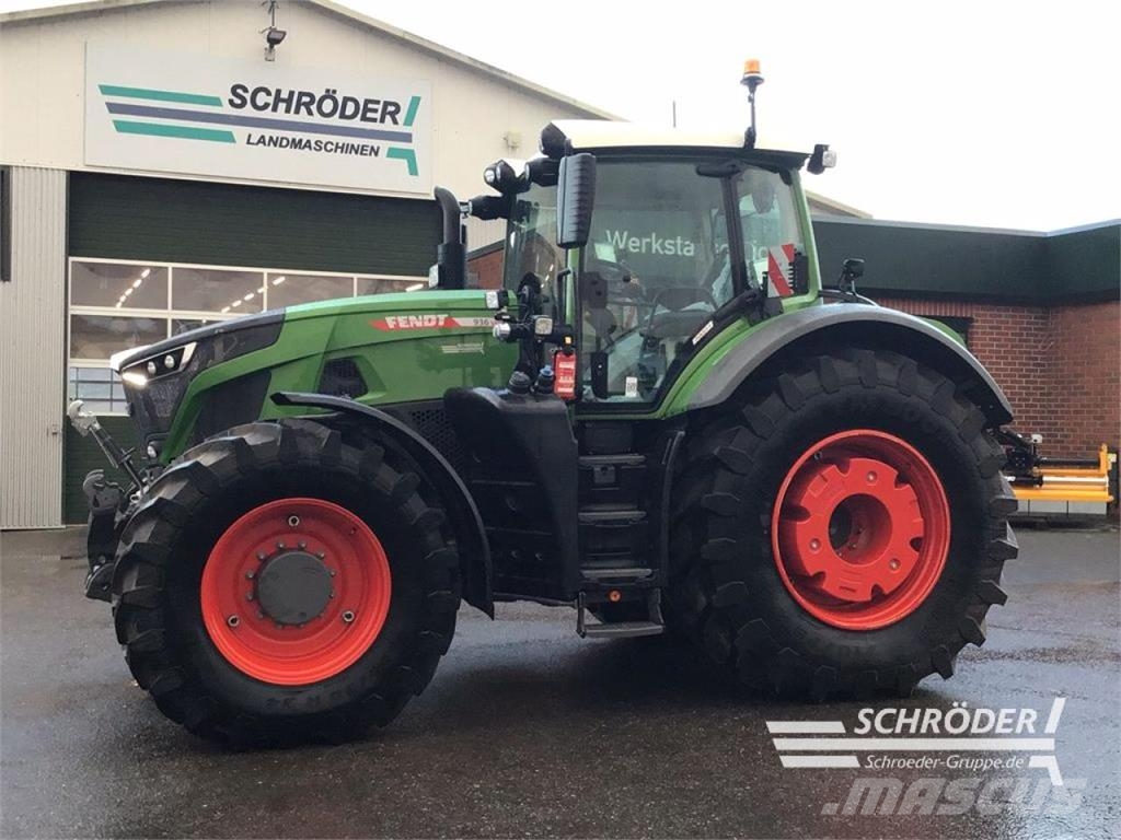 Fendt 936 VARIO GEN7 PROFI PLUS Tractors