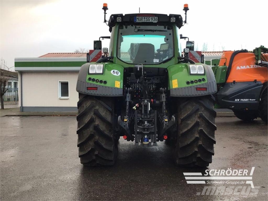Fendt 936 VARIO GEN7 PROFI PLUS Tractors
