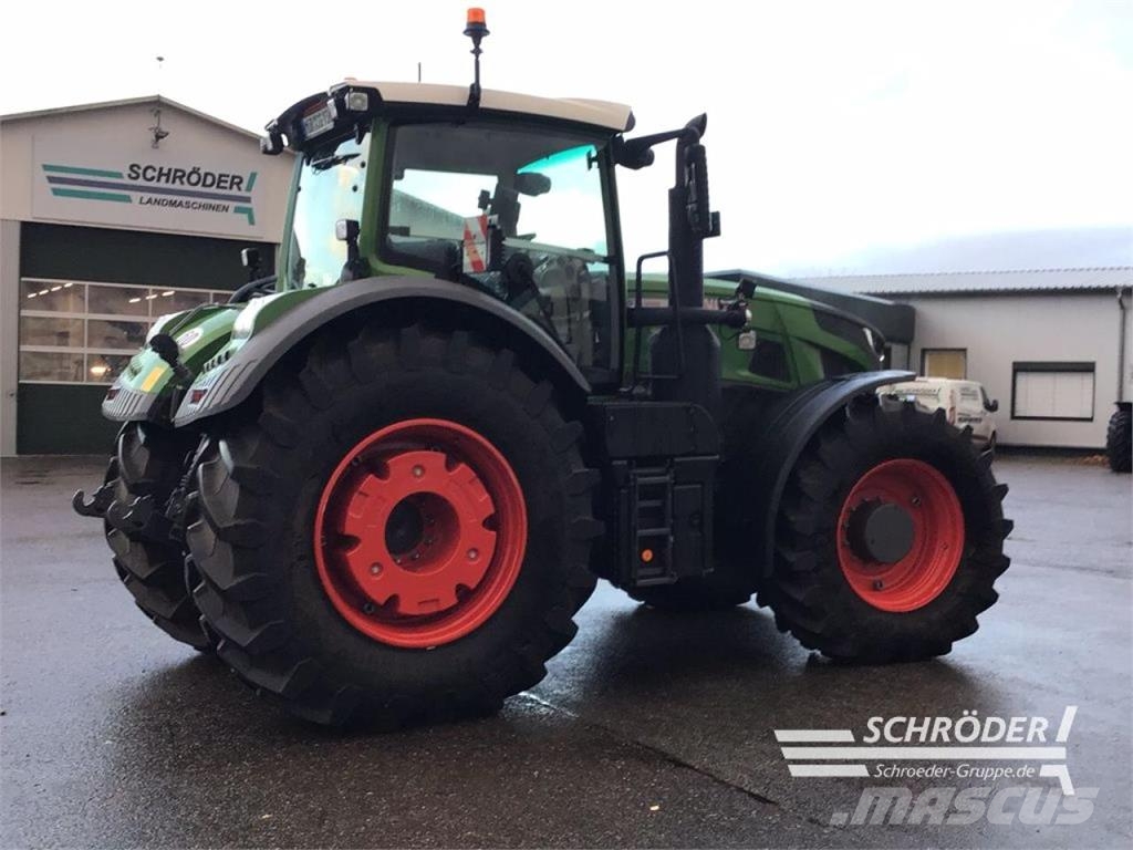Fendt 936 VARIO GEN7 PROFI PLUS Tractors