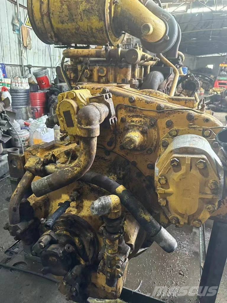 Komatsu 6D155-4 Motori
