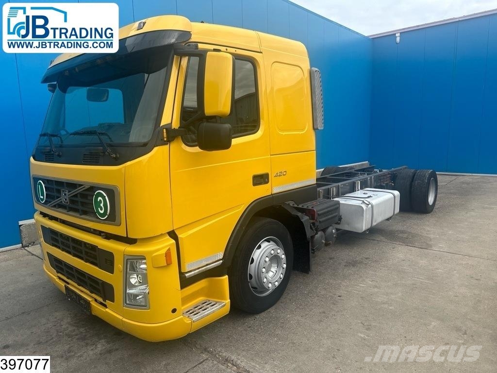 Volvo FM 420 EURO 3, ACC Chassis met cabine