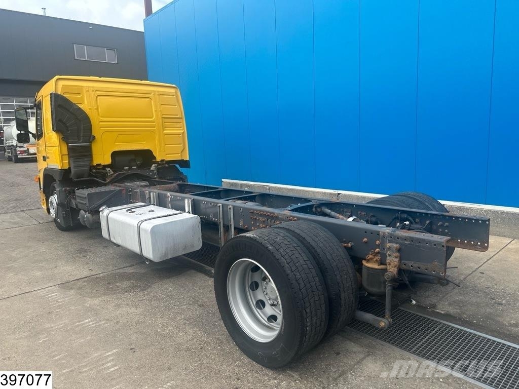 Volvo FM 420 EURO 3, ACC Chassis met cabine