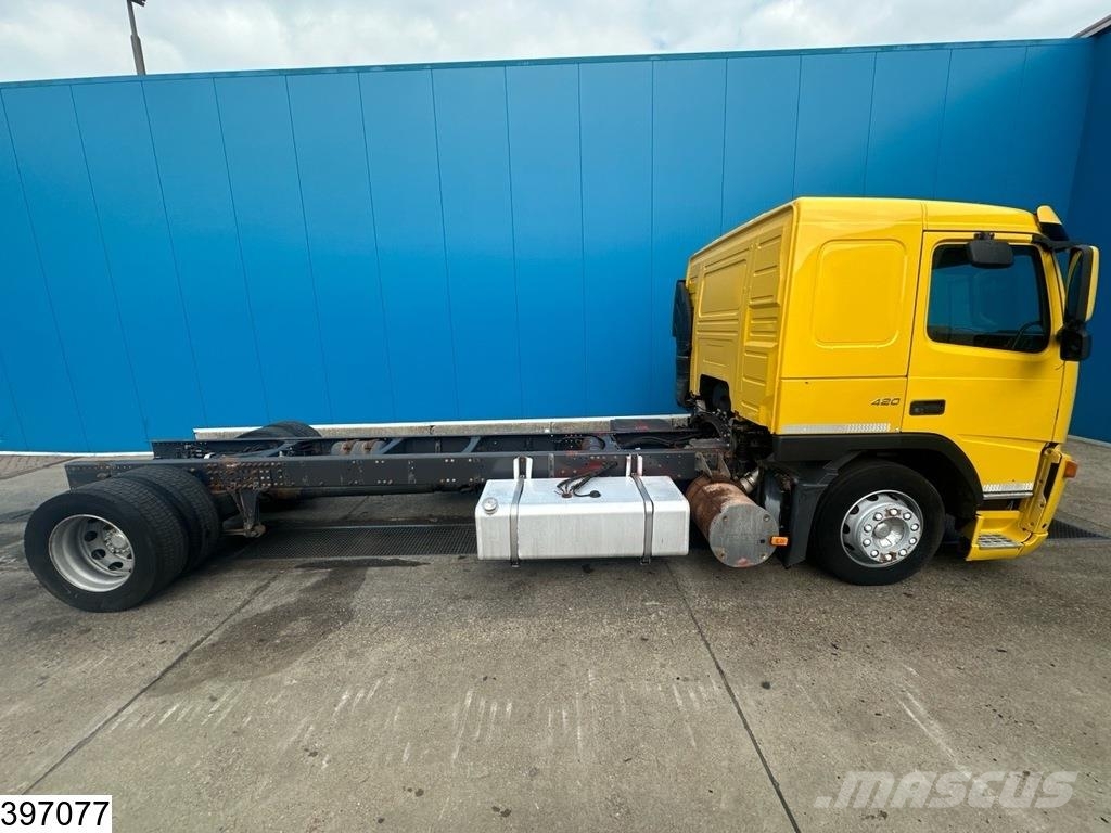 Volvo FM 420 EURO 3, ACC Chassis met cabine