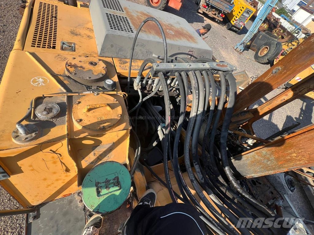 Liebherr A904 Litronic Wielgraafmachines