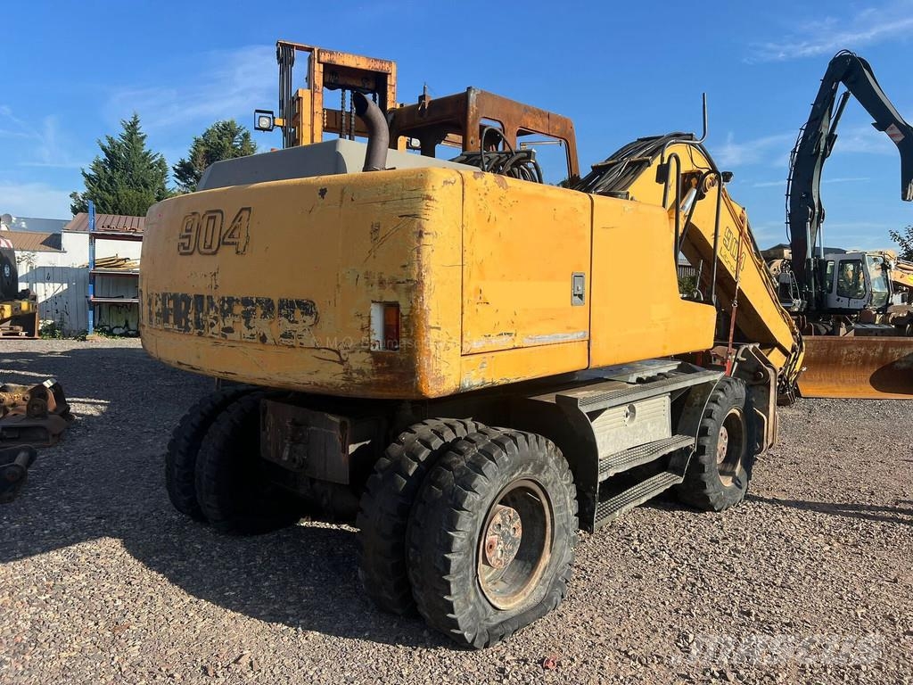 Liebherr A904 Litronic Wielgraafmachines