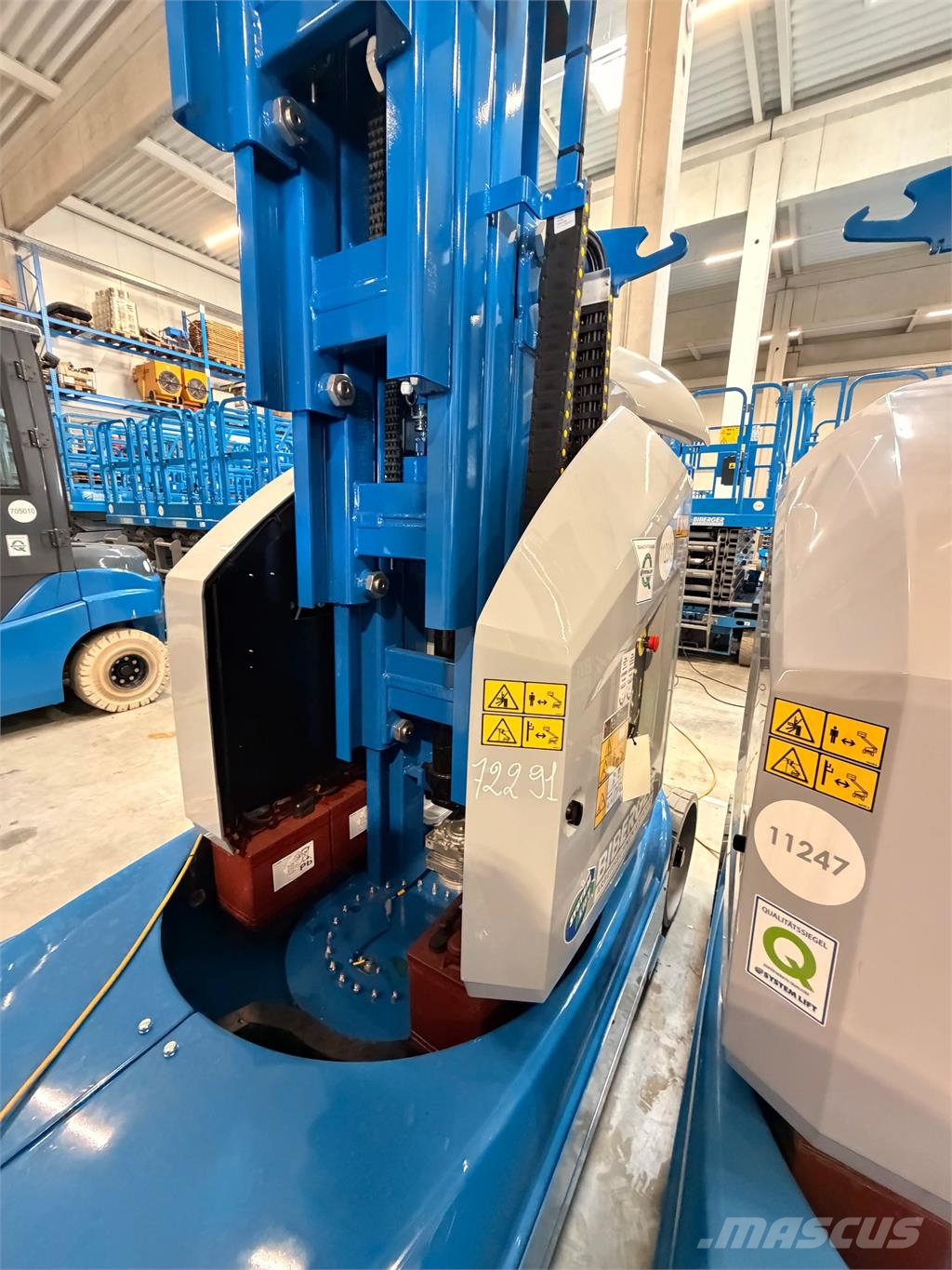 JLG Toucan 12E+ رافعات ومنصات أخرى
