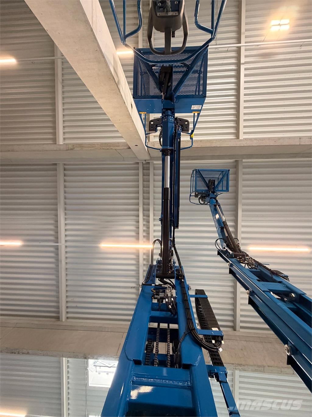 JLG Toucan 12E+ رافعات ومنصات أخرى