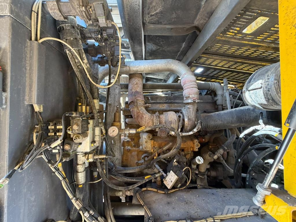 Atlas Copco L6-25 Surface drill rigs