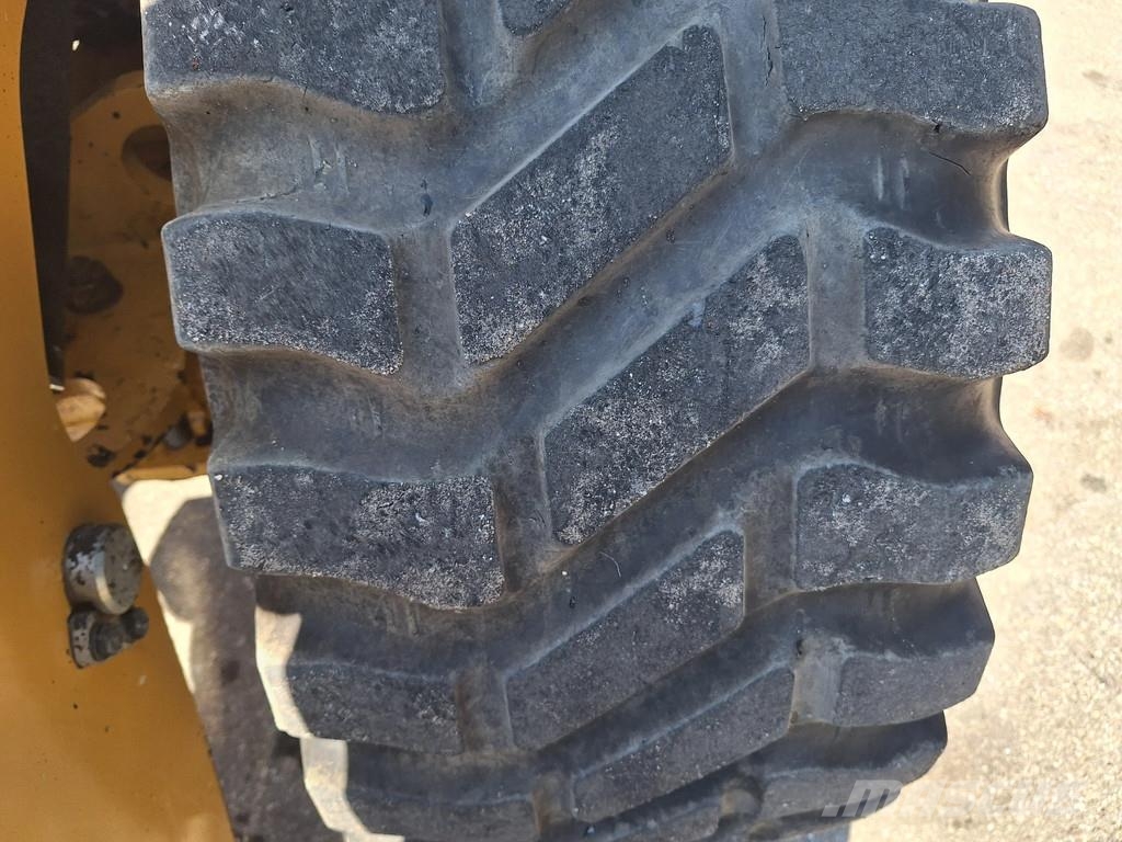 CAT 906 906 Φορτωτές με λάστιχα (Τροχοφόροι)