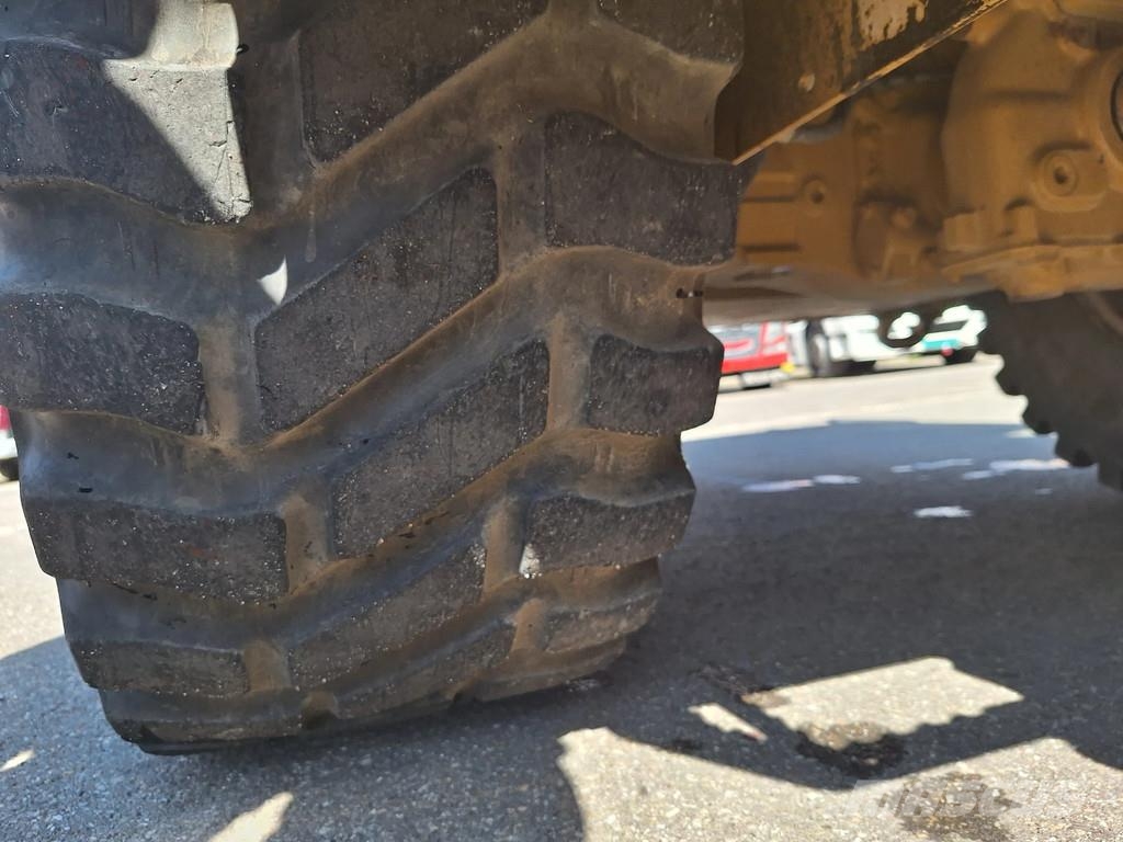 CAT 906 906 Φορτωτές με λάστιχα (Τροχοφόροι)