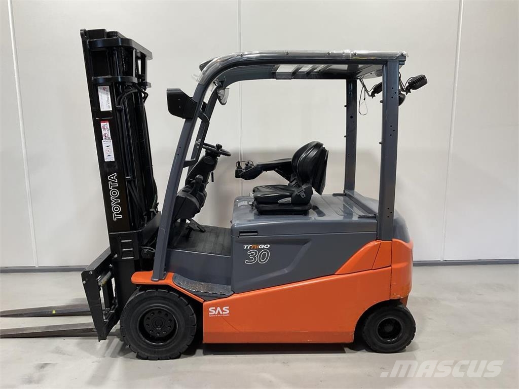 Toyota 8FBMT30 Electric forklifts